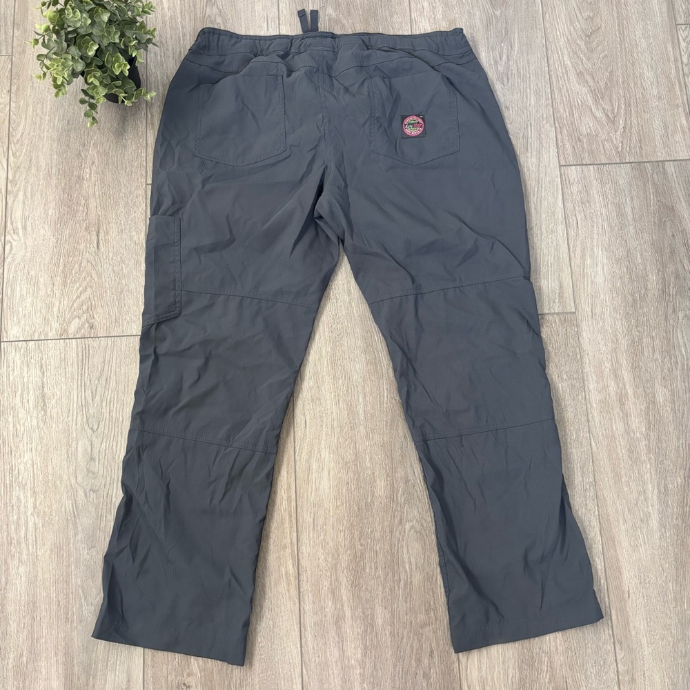 Koi Lite 6-Pocket Gray Scrub Pants Size XL Petite Slim Fit Dobby Pink Trim - Picture 2 of 11